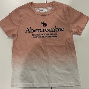 💗EUC Abercrombie Kids T-Shirt size 5/6